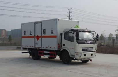 東風(fēng)多利卡易燃氣體廂式運輸車圖片 東風(fēng)多利卡易燃氣體廂式運輸車圖片